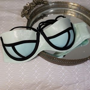 Victoria Secrets The Flirt Bandeau Swim Top